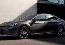 Toyota випустила нову Camry з пафосною назвою: відома ціна Toyota Camry Glorious