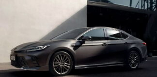 Toyota Camry Glorious