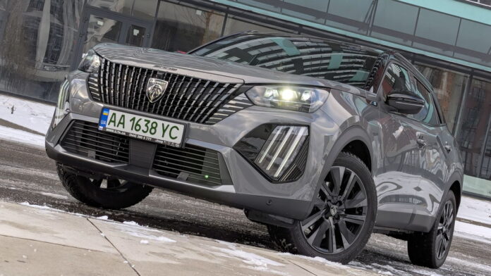 1 Peugeot е-2008