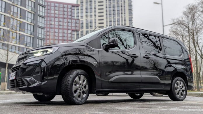1 Opel Combo