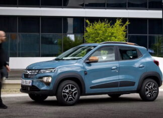 Renault майже вдвічі знизила ціну на свій найдоступніший електрокар Dacia Spring