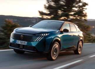 Понад 100 000 замовлень: новий кросовер Peugeot викликав ажіотаж на ринку Peugeot 3008