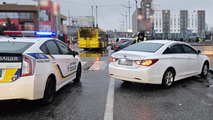 Покажчики повороту 3 Покажчики повороту