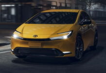Toyota оновила свою знамениту модель: оголошено ціни Toyota Prius