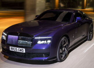 Представлено найпотужніший та найшвидший Rolls-Royce в історії: відома ціна Rolls-Royce Black Badge Spectre