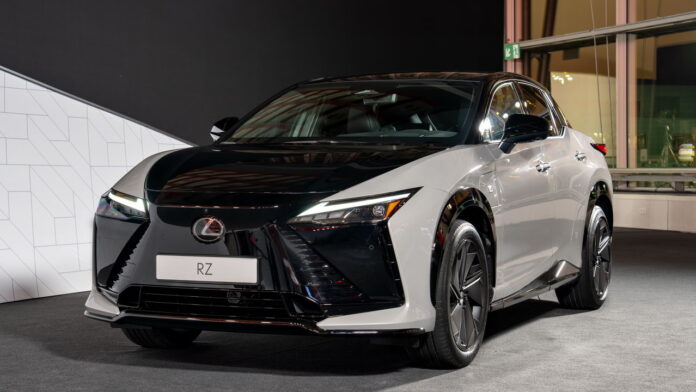 2025 Lexus RZ F Sport_1 2025 Lexus RZ F Sport