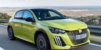 Peugeot e-208