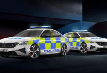 Skoda перетворила популярну модель на потужний патрульний автомобіль Police Skoda Octavia RS