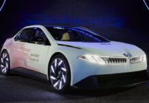 Не впізнати: такими будуть нові автомобілі BMW BMW Vision Driving Experience