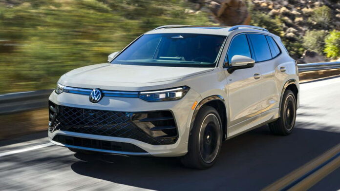 Volkswagen Tiguan R-Line 1 Volkswagen Tiguan R-Line