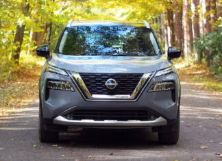 Названо ТОП-5 найпопулярніших в Україні вживаних авто з США NISSAN Rogue