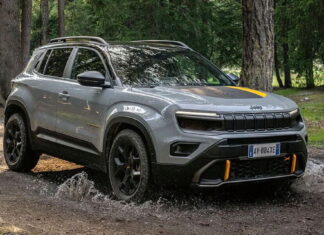 Новий повнопривідний Jeep Avenger 4xe вже в Україні: комплектації та ціни Jeep Avenger 4xe