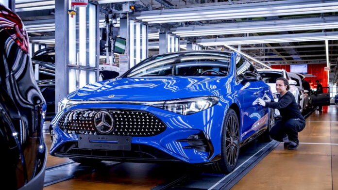 New Mercedes-Benz CLA 2 New Mercedes-Benz CLA
