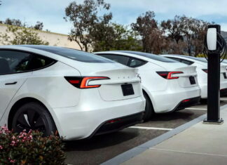Tesla втрачає Європу швидше, ніж Ілон Маск пише твіти TESLAS-CHARGING