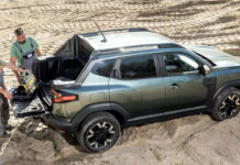 Недорогий кросовер Duster представлено у вигляді пікапа та фургона: оголошено ціни Dacia Duster PickUp