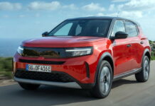 В Україну прямує новий кросовер Opel Frontera: оголошено ціни Opel Frontera Hybrid