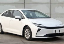 Toyota оновила седан Corolla та кросовер RAV4. Але не для всіх Toyota Corolla