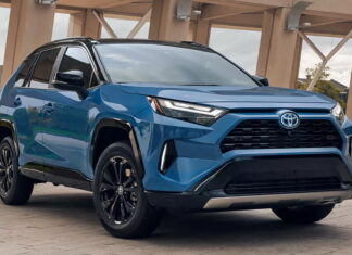 Знайомі обличчя: ТОП-3 кросоверів з витратою пального до 5,9 л/100 км Toyota RAV4 Hybrid