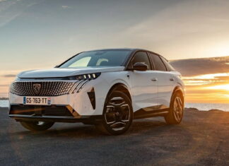Повнопривідний Peugeot e-3008 вже прямує в Україну: комплектації та ціни New Peugeot e-3008