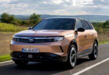 Стартували продажі флагманського кросовера Opel із запасом ходу 700 км: названо ціну Opel Grandland Electric Long Range
