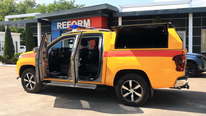 Пікап PEUGEOT Landtrek