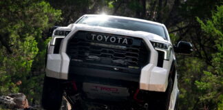 Toyota V8 engine