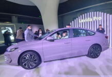 Представлено новий седан Volkswagen за ціною $17 000 Volkswagen Lavida Pro