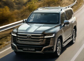 Стартують продажі найпотужнішого Toyota Land Cruiser: відома ціна 2026 Toyota Land Cruiser 300 Hybrid