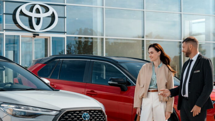 Автосалон Toyota Україна 1 Автосалон Toyota Україна