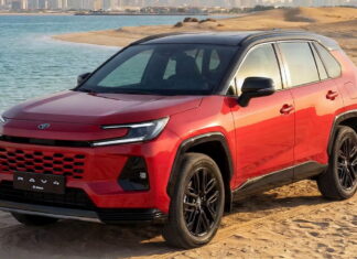 Toyota запропонувала доступну бензинову версію кросовера RAV4: оголошено ціни Toyota RAV4 Gas