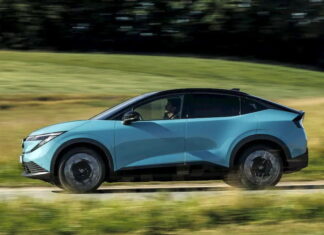 Жінки світу обрали свій найулюбленіший автомобіль: фото, відео New Nissan LEAF