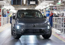 Стартувало виробництво абсолютно нового кросовера Volvo: оголошено ціну в Україні Volvo EX60