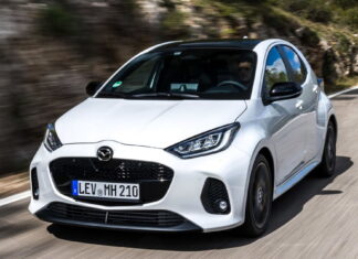 Витрата пального 3,8 л/100 км: Mazda оновила популярну модель, оголошено ціни 2026 Mazda2 Hybrid