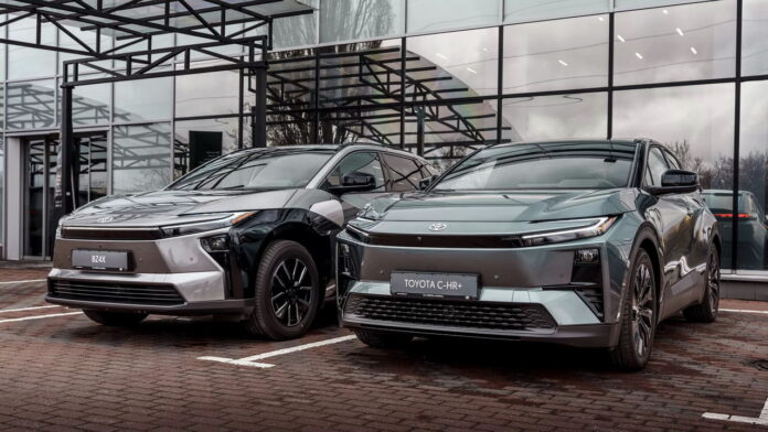 Toyota C-HR 1 Toyota C-HR+