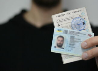 В Україні суттєво змінили правила видачі посвідчень водія: чи потрібно замінювати старі права та складати іспити