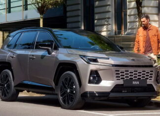 Ринок нових авто України: ТОП-10 брендів та моделей-бестселерів місяця Toyota RAV4