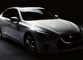 Nissan Skyline V37
